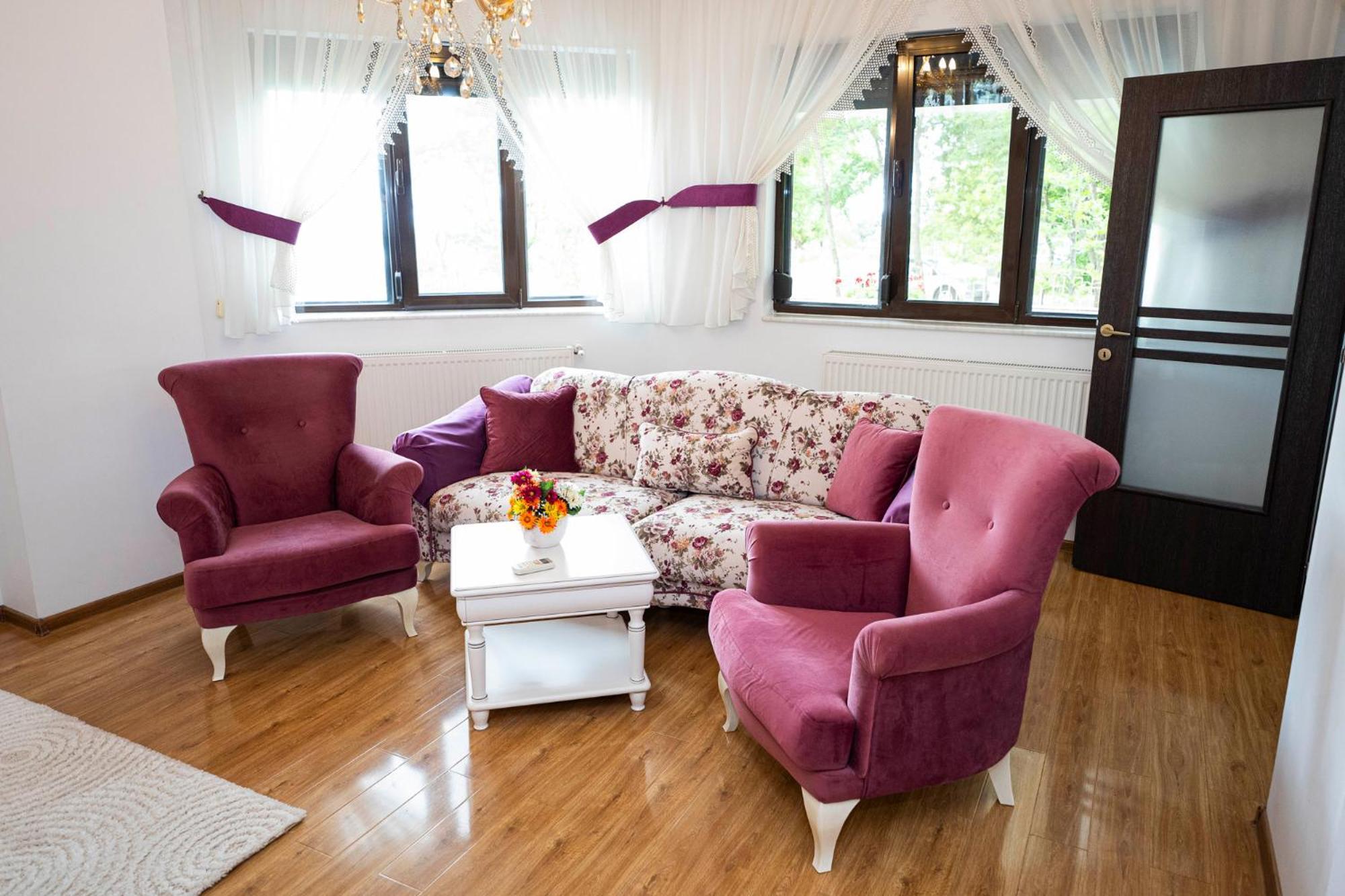 Noblesse Suite Galati  Bagian luar foto