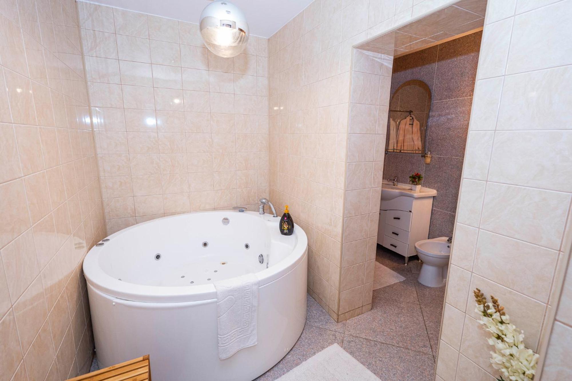 Noblesse Suite Galati  Bagian luar foto